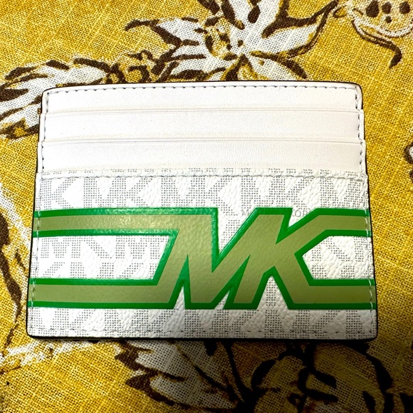 Michael Kors Bag and Wallet Set - Picture 6 of 7